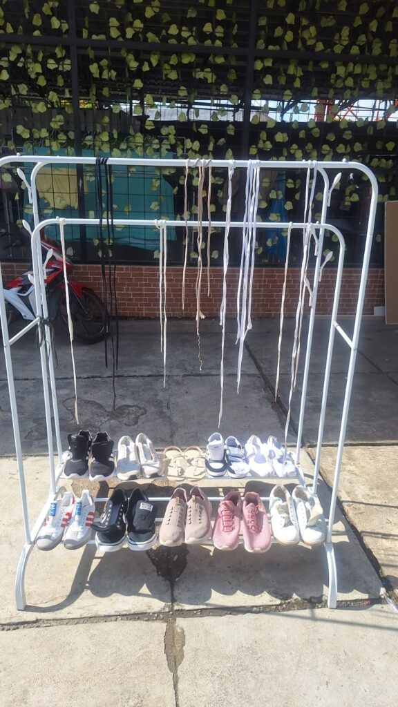 laundry terdekat sepatu rekomendasi cisaat